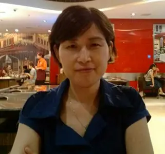 Ms.Amy has been working in glass industry for more than 20 years since 2004, she has rich experience on glass processing and energy saving.Right now she is in charge of the export department.  Contact: Amy@lanjingglasstech.com  WhatsApp&Wechat: 0086-13505332015