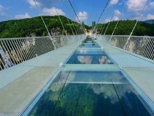 Yuantiandu-glass-bridge.jpg