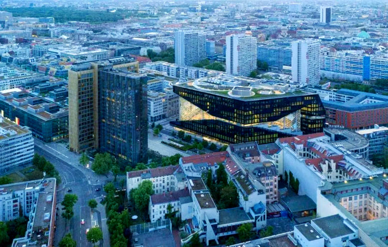 axel-springer-campus-in-german-1.jpg
